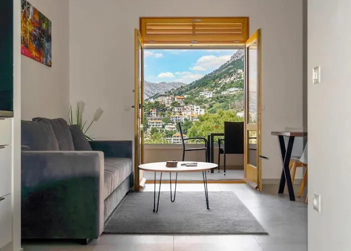 3524-11 For 4 Pers In Apartament Brela